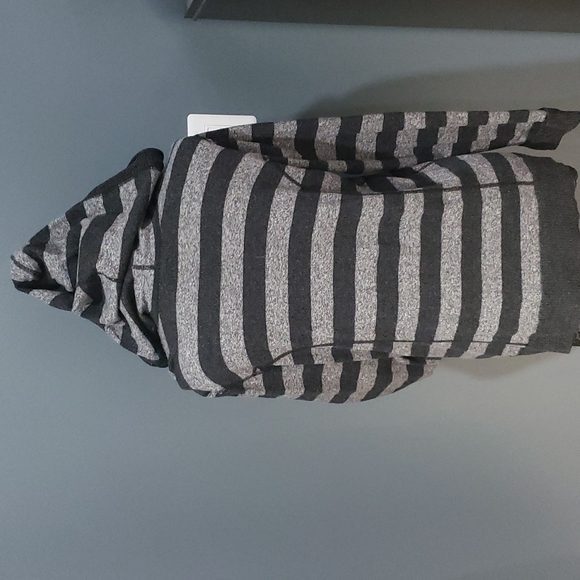 Style&Co Womens Gray and Black Striped Pullover Hoodie Sweater Size XL - Picture 5 of 10